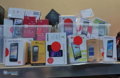 50 verschiedene Retoure Handy s wie Medion Samsung LG Huawei Primo - Restpos