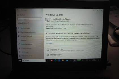 Lenovo IdeaPad Miix 320-10ICR 10 2in1 Tablet zu verkaufen