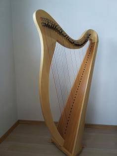 Hakenharfe Celine von Glissando Höhe 123 cm zu verkaufen