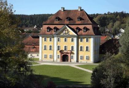 Mineralien- und Fossiliensammlerbörse im Kultur-Schloss Theuern
