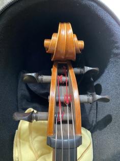 Schönes Violoncello 4/4 von privat
