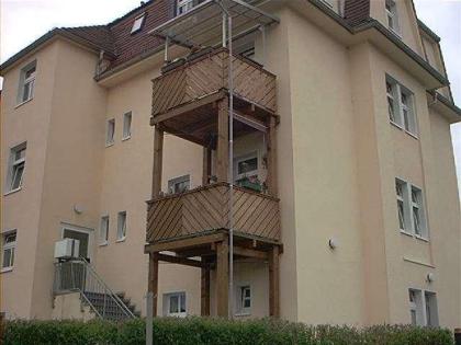 Helle ruhige 2-Zi-DG-Whg 6 min Bus zur Uni WG-geeignet