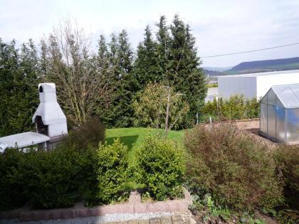 Großzügige gut geschnittene 3 ZKB-Wohnung mit Einbauküche Gartennutzung Traumlage in Diemelstadt