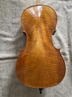 Schönes Violoncello 4/4 von privat