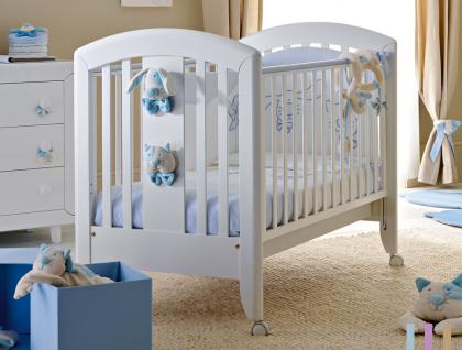 Hochwertige Babymöbel für das komplette Kinderzimmer mit Kinderbett Wiege Baby