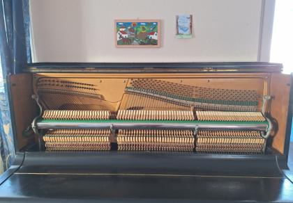 Klavier zu verkaufen