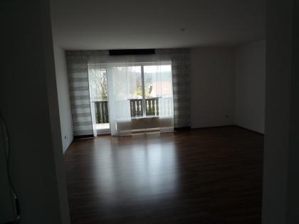 Großzügige gut geschnittene 3 ZKB-Wohnung mit Einbauküche Gartennutzung Traumlage in Diemelstadt