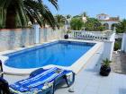 Spanien Ferienhaus in Empuriabrava mit privatem Pool und Anlegesteg zu vermieten
