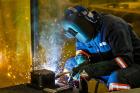 Für den Einsatz in Deutschland qualifizierte Industrieschweißer.
