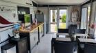 Gesamter Stellplatz inklusive Wohnwagen Vorzelt Gartenhaus Inventar und Außen