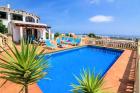 Exklusives und modernes Ferienhaus mit privatem Schwimmbad bei D nia an der Cost